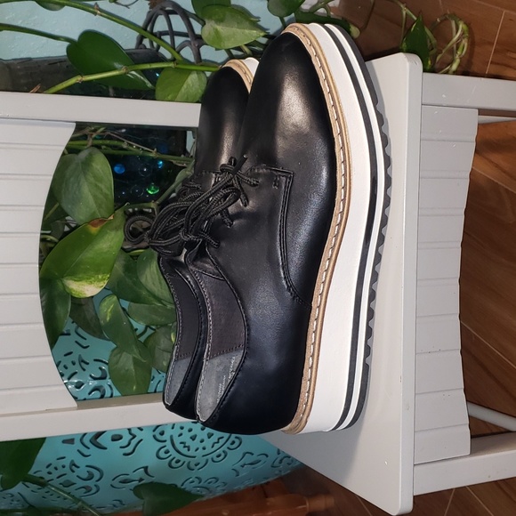 Seven Dials Bernina Oxford shoe - Picture 3 of 9